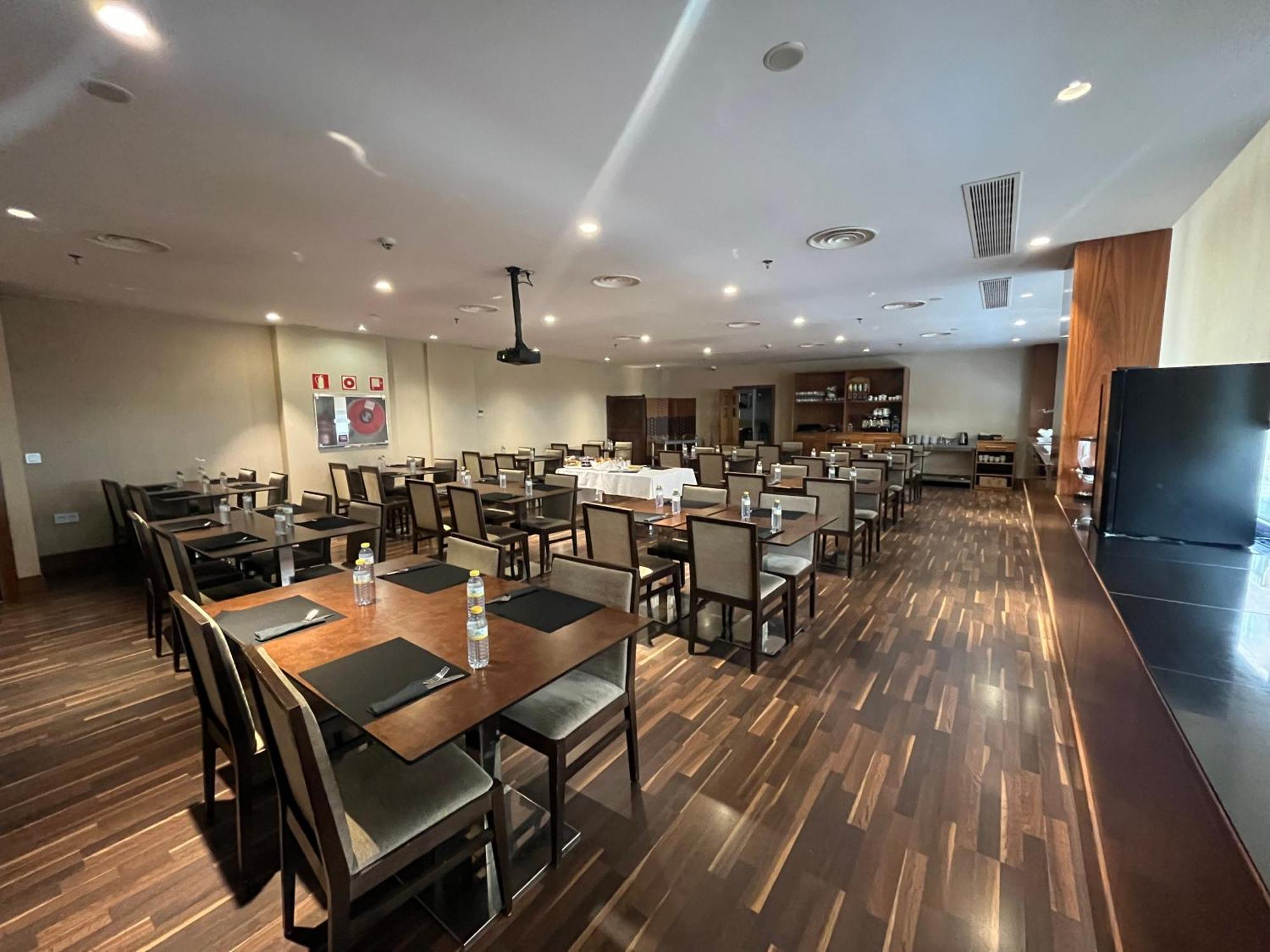Hotel Santa Eulalia Puertollano Ngoại thất bức ảnh