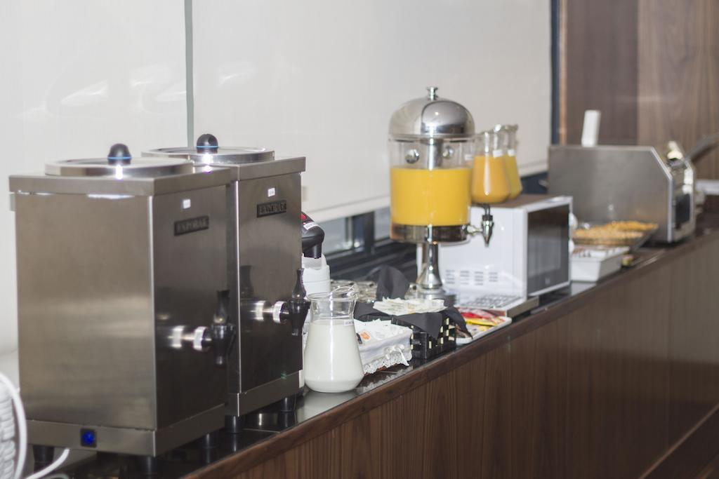Hotel Santa Eulalia Puertollano Ngoại thất bức ảnh